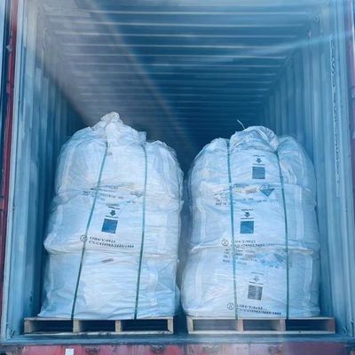 FeCL3 Cloreto Férrico Altamente Solúvel Pó Sólido Marrom Escuro A Preto