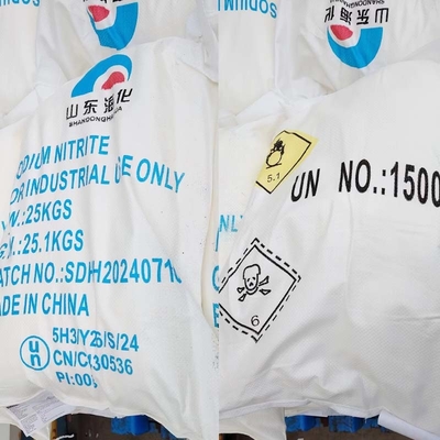 NaNO2 Nitrito de sódio utilizado como agente de tratamento térmico de metais 25 KG / BAG